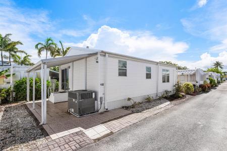 13 Hibiscus Drive H, Briny Breezes, Floride 33435, États-Unis