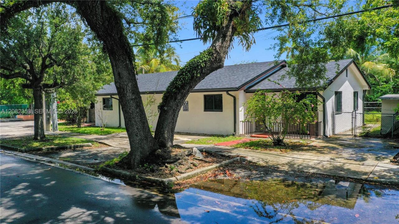 3471 Plaza St, Miami, 플로리다 33133, 미국