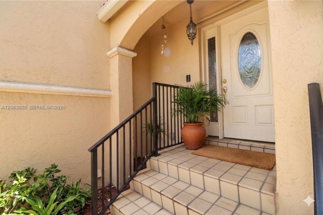 584 NW 87th Ter, Coral Springs, Florida 33071, Stati Uniti
