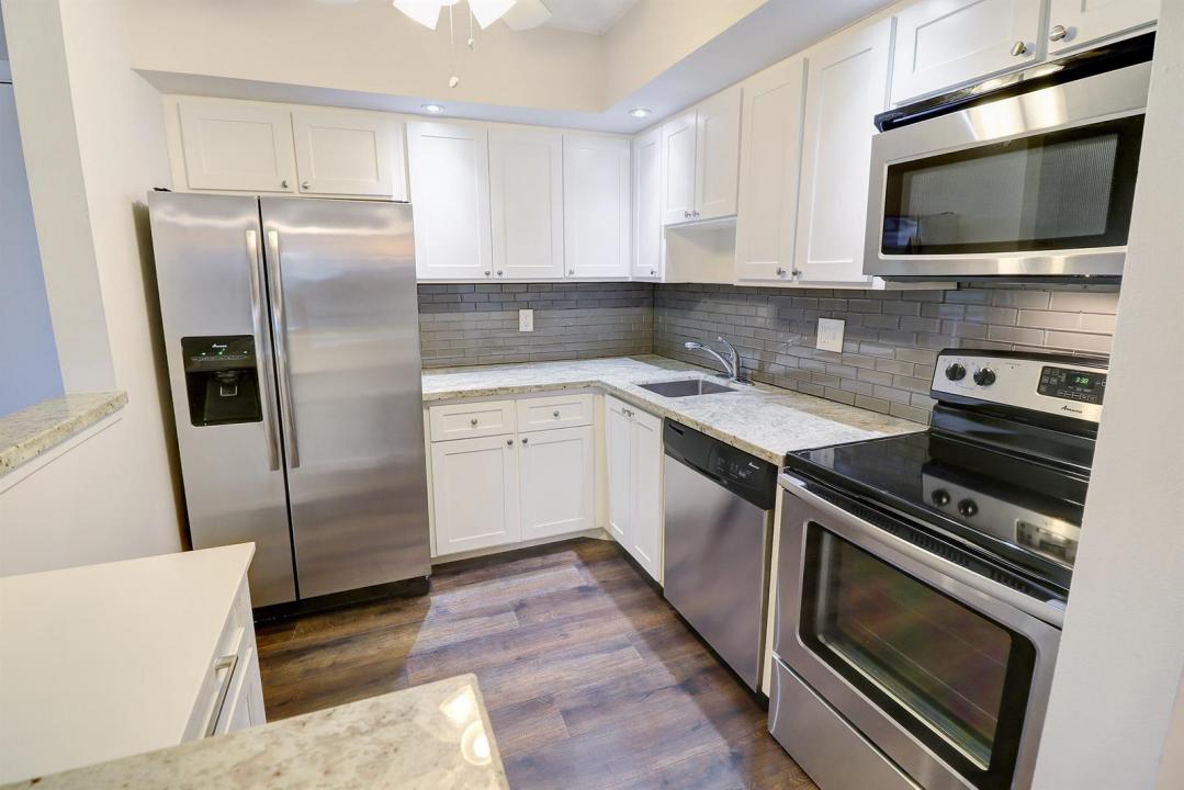 7801 ASHMONT Circle 104, Tamarac, Floride 33321, États-Unis
