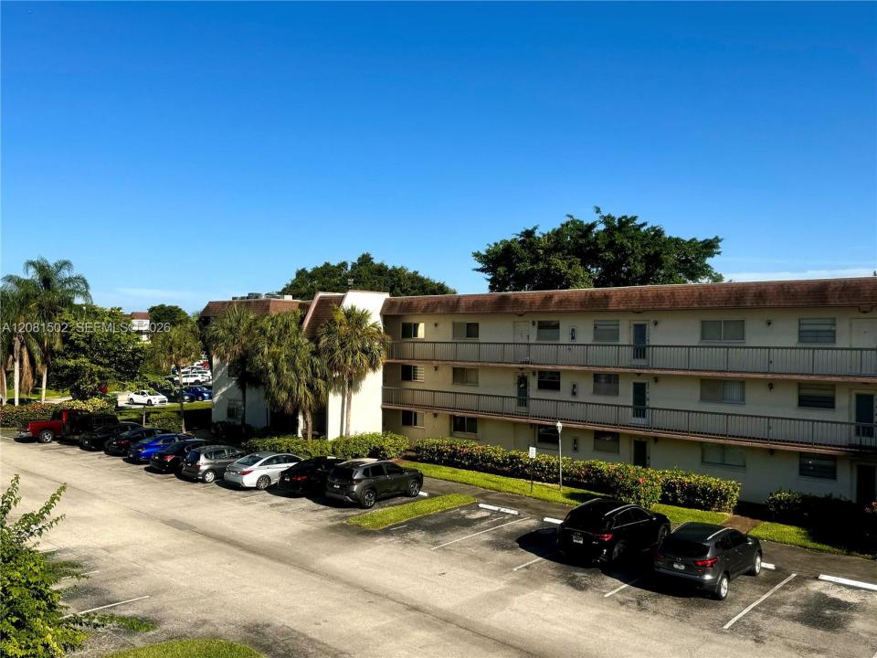 1751 NW 75th Ave 310, Plantation, Florida 33313, Stati Uniti