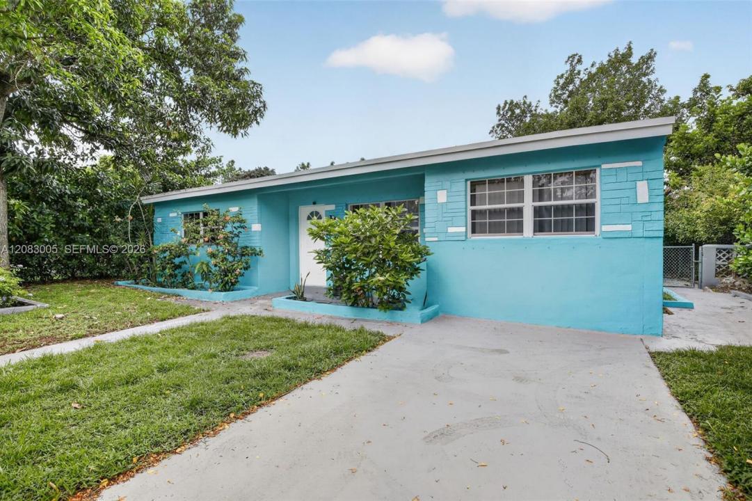 6238 Hayes St 1, Hollywood, Floryda 33024, USA