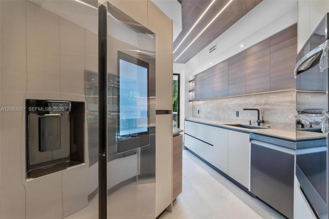 3610 Yacht Club Dr 213, Aventura, Florida 33180, HOA KỲ