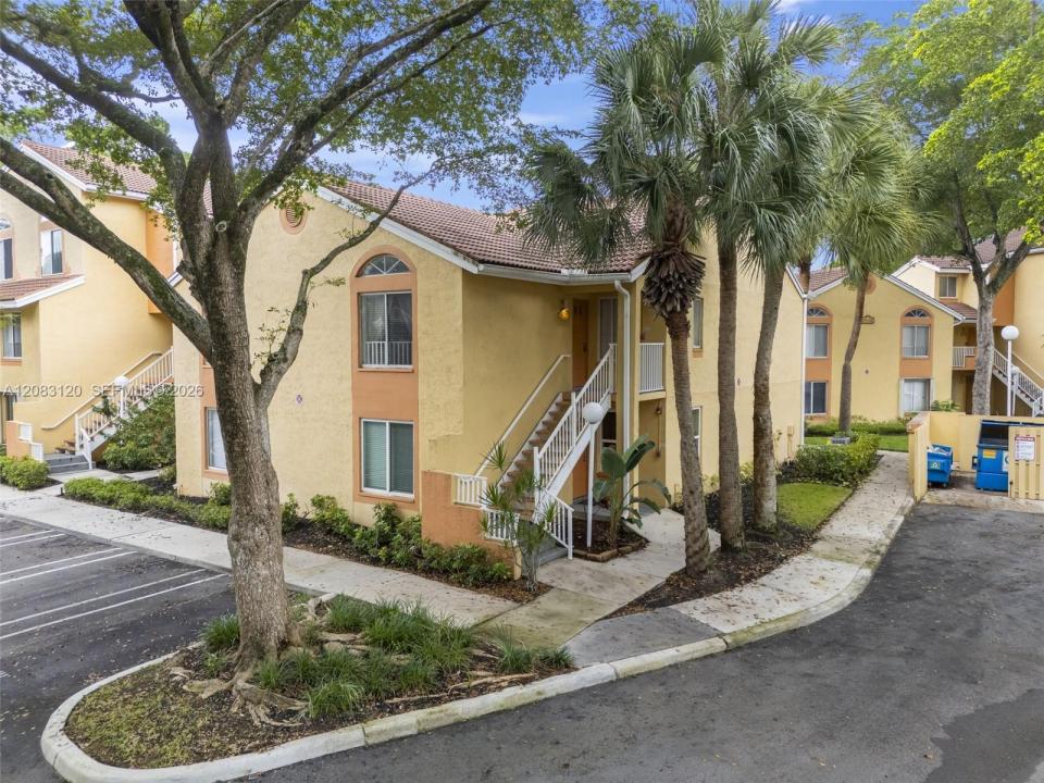 1076 Coral Club Dr 1076, Coral Springs, Florida 33071, Stati Uniti