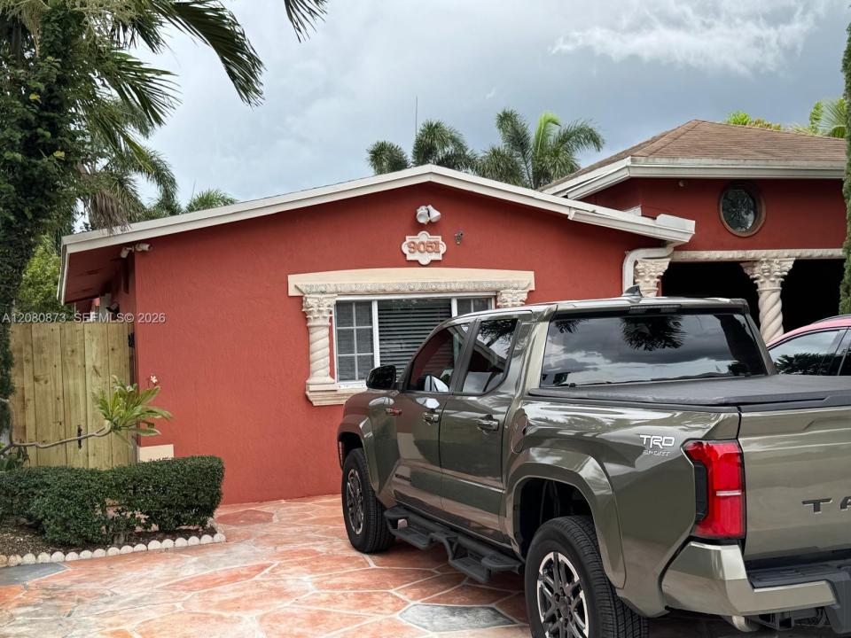 9051 NW 18th Ct 0, Pembroke Pines, Florida 33024, Stati Uniti