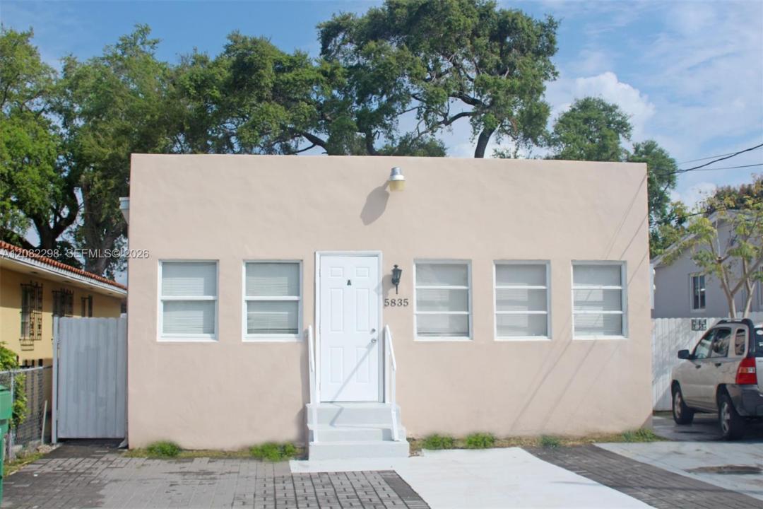 5835 SW 4th St A, Miami, Floride 33144, États-Unis