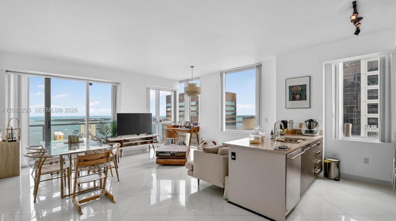 500 Brickell Ave 4102, Miami, Florida 33131, Stati Uniti