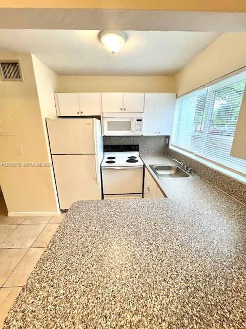 7626 NE 6th Ct 1, Miami, Florida 33138, Stati Uniti