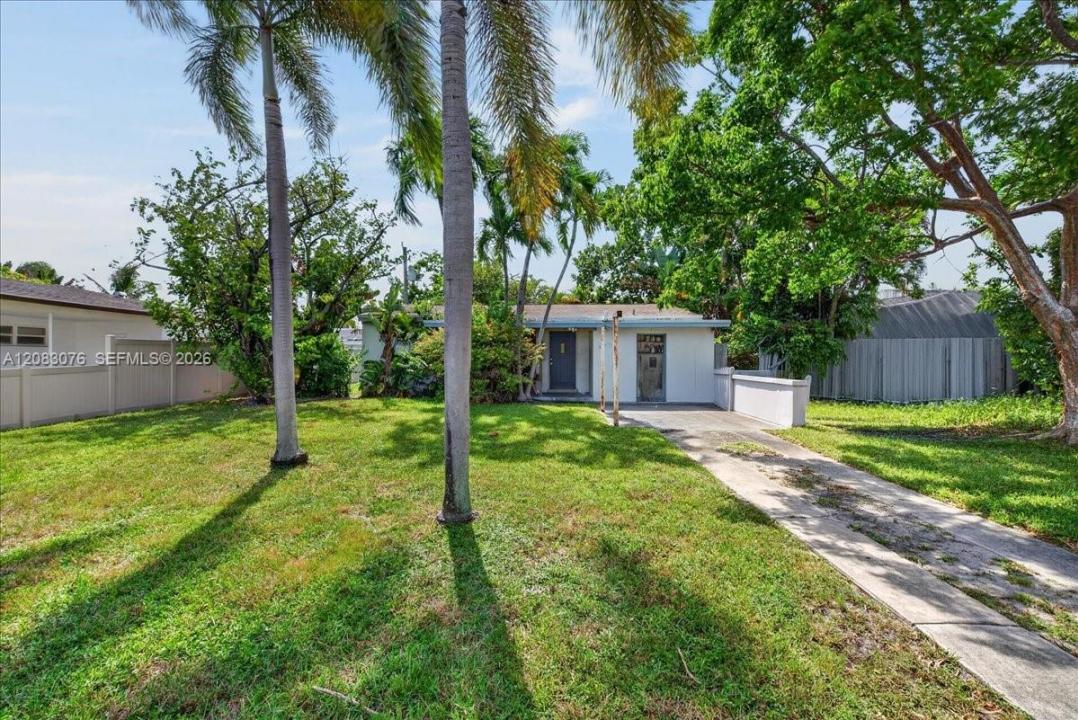 5619 NE 6th Ave, Oakland Park, Florida 33334, Stati Uniti