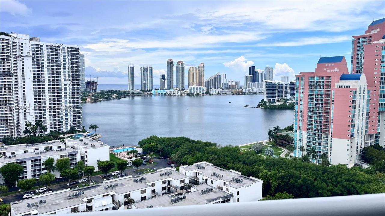 3300 NE 192nd St PH16, Aventura, Floride 33180, États-Unis