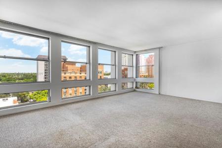 700 Biltmore Way 719, Coral Gables, Florida 33134, USA