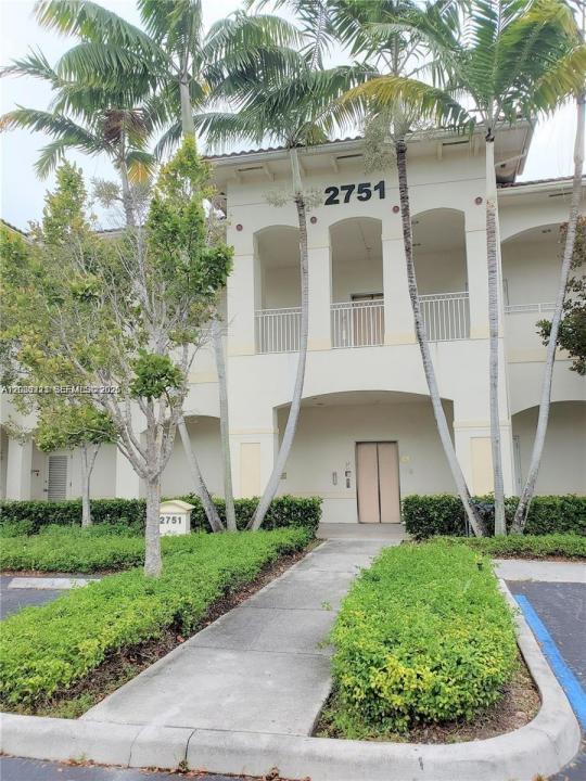 2751 Executive Park Dr 202, Weston, Floride 33331, États-Unis