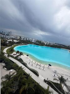 2411 Laguna Circle 2703, North Miami, Floride 33181, États-Unis