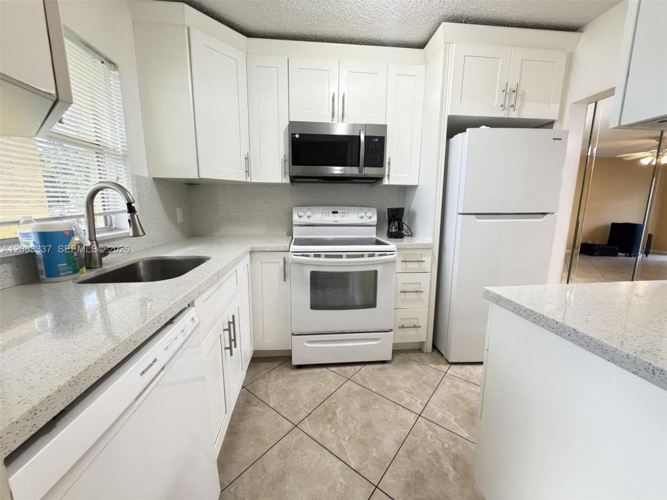 9949 Sandalfoot Blvd 514, Boca Raton, Floride 33428, États-Unis