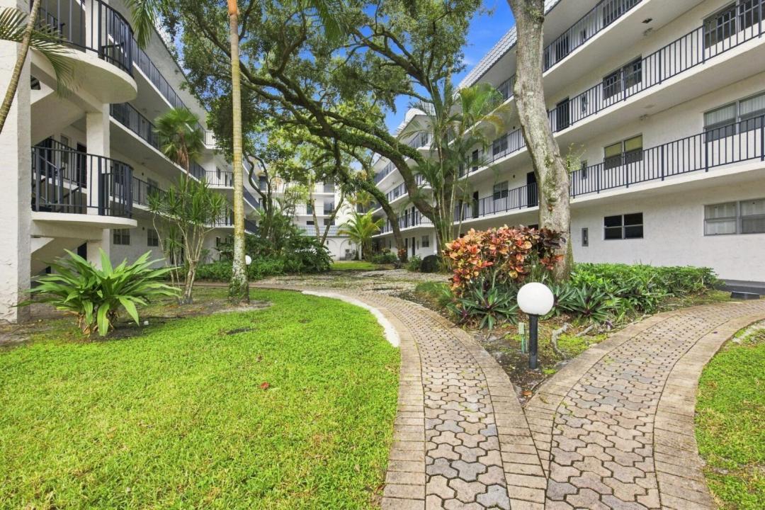 3280 Spanish Moss Terrace 403, Lauderhill, Flórida 33319, Estados Unidos