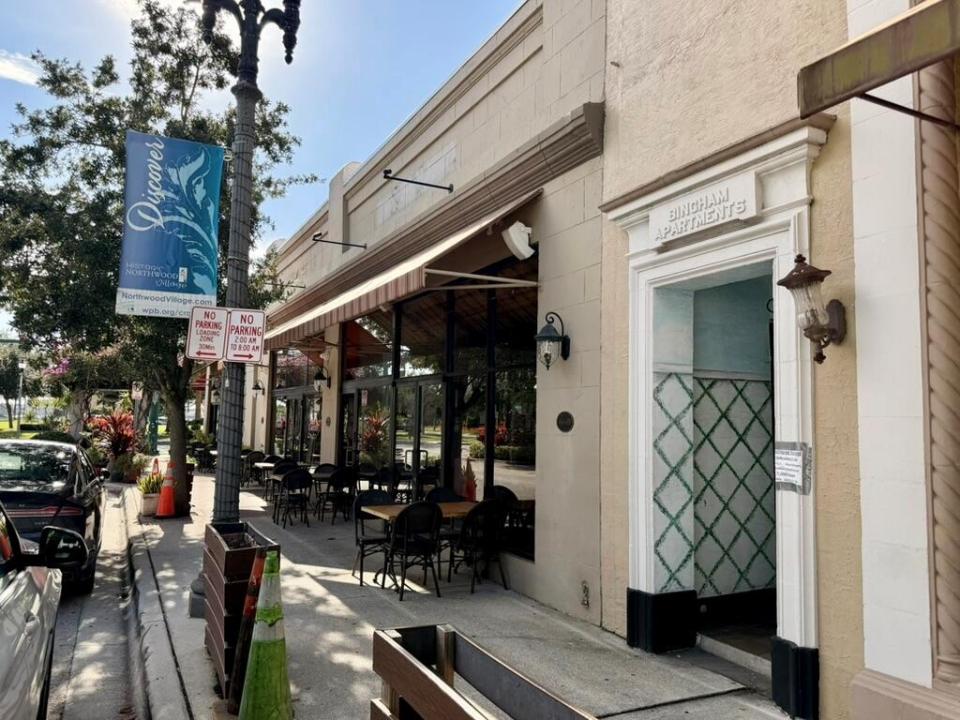 406 NORTHWOOD Road 3, West Palm Beach, Florida 33407, USA