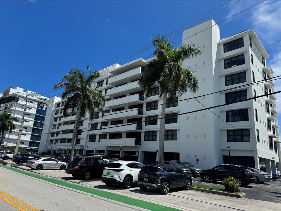 10101 E Bay Harbor Dr 401, Bay Harbor Islands, Floryda 33154, USA