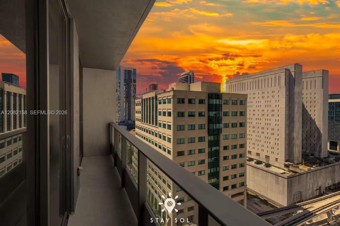 121 NE 5th St 1706, Miami, فلوريدا 33132, الولايات المتحدة