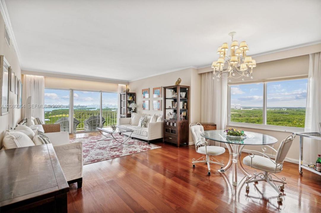 500 Bayview Dr 2122, Sunny Isles Beach, Florida 33160, Stati Uniti