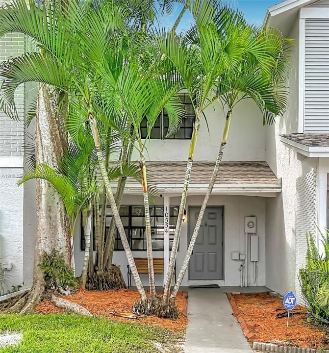 10554 NW 3rd St 0, Pembroke Pines, Florida 33026, USA