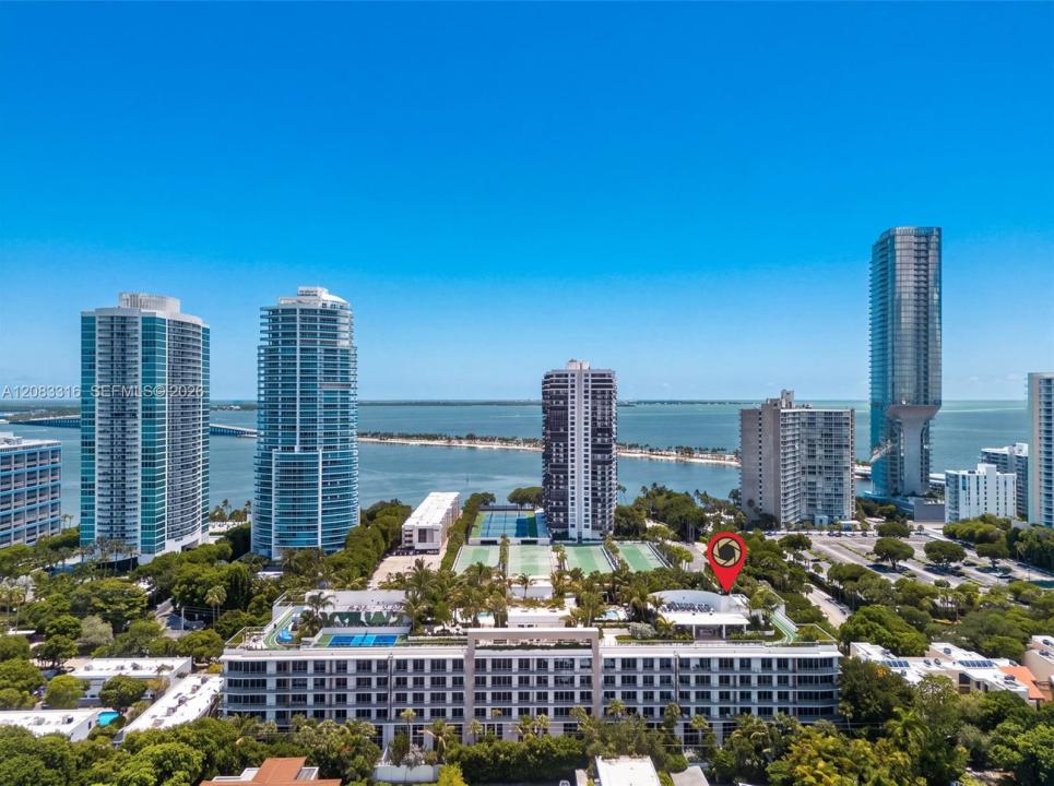 2200 Brickell Avenue 315, Miami, Florida 33129, USA