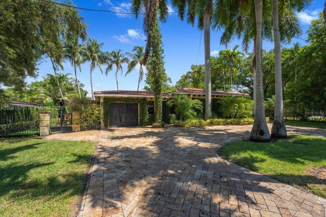 9204 NE 10th Ave, Miami Shores, Floride 33138, États-Unis