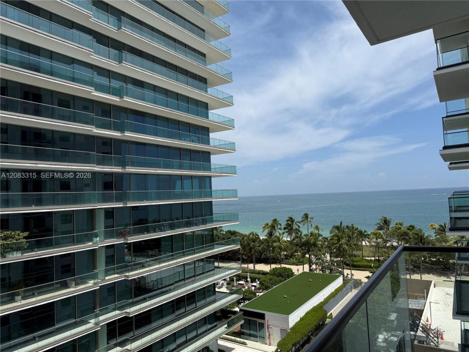 10185 E Collins Ave 822, Bal Harbour, Floride 33154, États-Unis