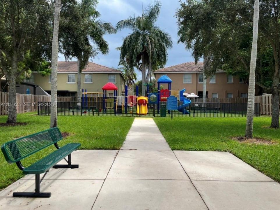 1426 SE 24th Ter, Homestead, Florida 33035, USA