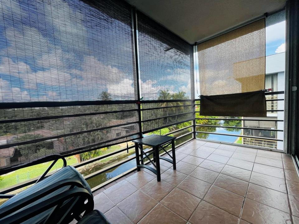 109 ROYAL PARK Drive 4D, Oakland Park, Florida 33309, USA