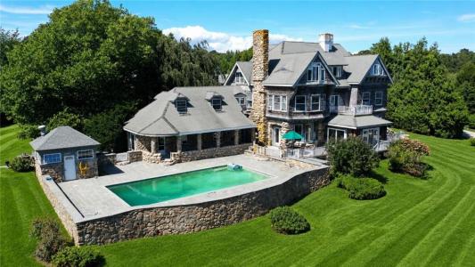 25 Wildfield Farm Road, Narragansett, رود ايلاند 02882, الولايات المتحدة