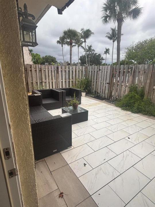 113 W LAKE ARBOR Drive, Palm Springs, Flórida 33461, Estados Unidos