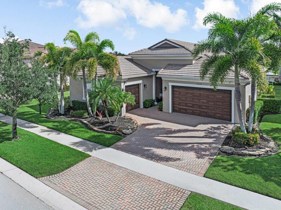 2318 Bellarosa Circle, Royal Palm Beach, Floryda 33411, USA