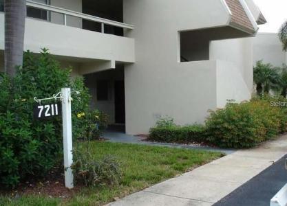 7211 W COUNTRY CLUB N Drive 135, Sarasota, Florida 34243, USA