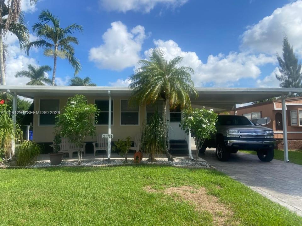 21711 NW 8th Ct, Pembroke Pines, Floride 33029, États-Unis
