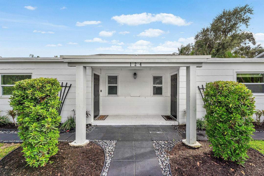124 MAYFIELD Road W, Lantana, Floride 33462, États-Unis
