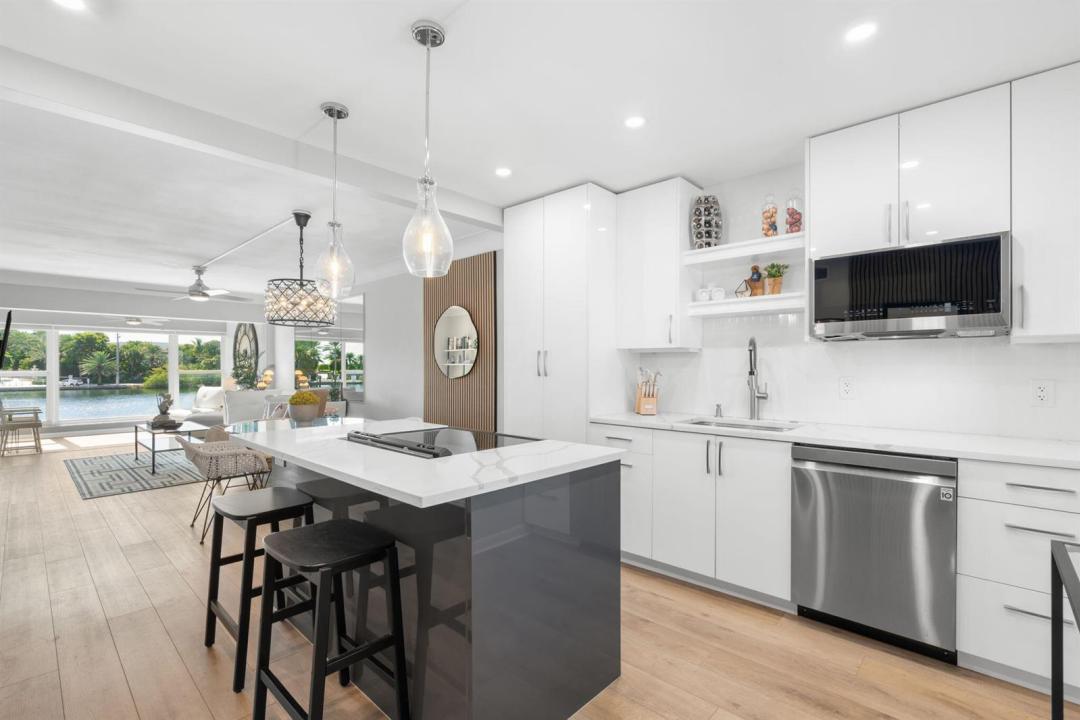 2758 NE 30th Avenue 3B, Lighthouse Point, Florida 33064, USA