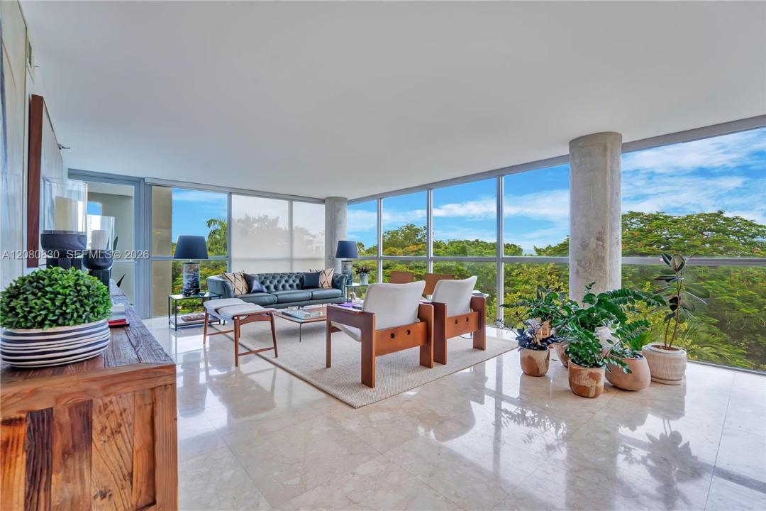 2025 Brickell Ave 706, Miami, Floryda 33129, USA