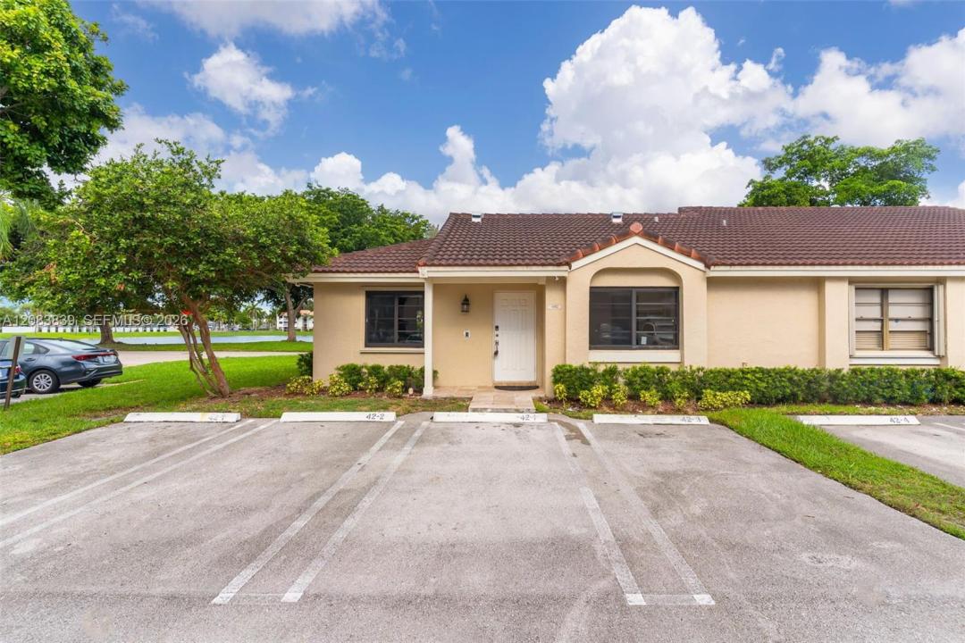 6552 NW 172nd Ln, Hialeah, Florida 33015, Stati Uniti