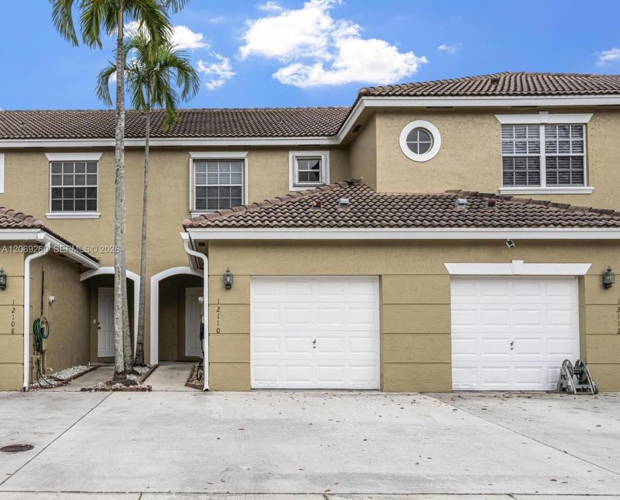 12110 SW 2nd St, Pembroke Pines, Floride 33025, États-Unis