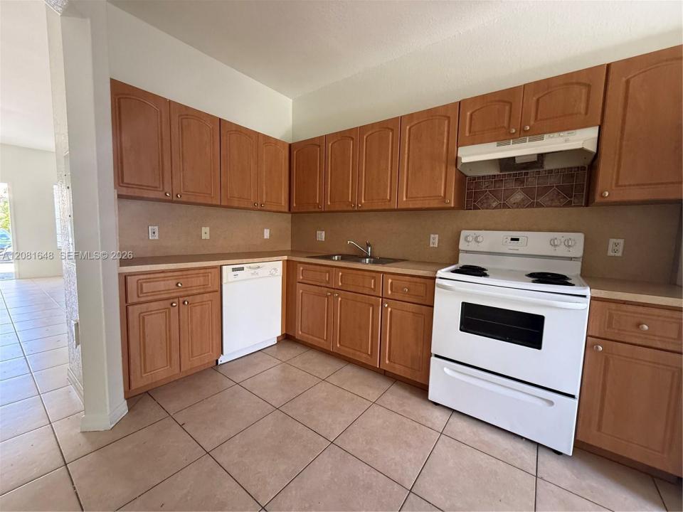 13276 OLD BISCAYNE BLVD 305, Homestead, Floryda 33033, USA