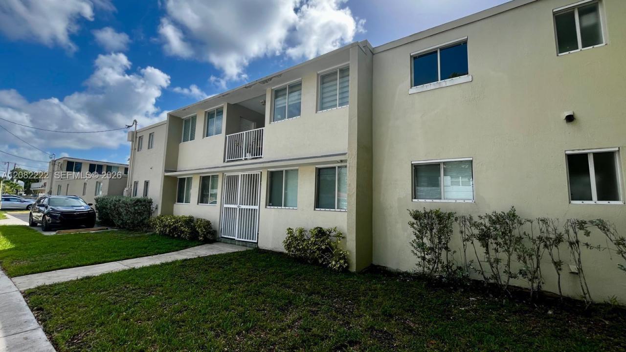 695 SW 11th St 204, Miami, Floride 33129, États-Unis