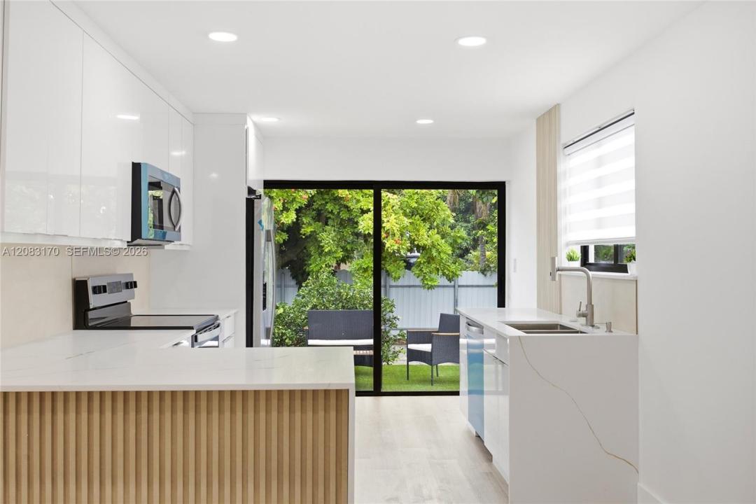 1260 NE 155th St, North Miami Beach, Floride 33162, États-Unis