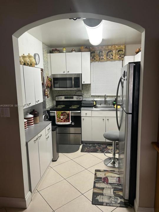 7450 Miami Lakes Dr C104, Miami Lakes, Floride 33014, États-Unis