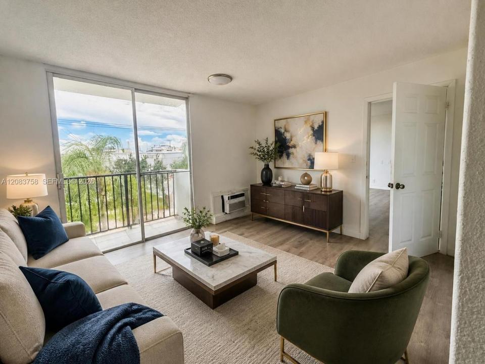 16450 NW 2 309, Miami, Floride 33169, États-Unis