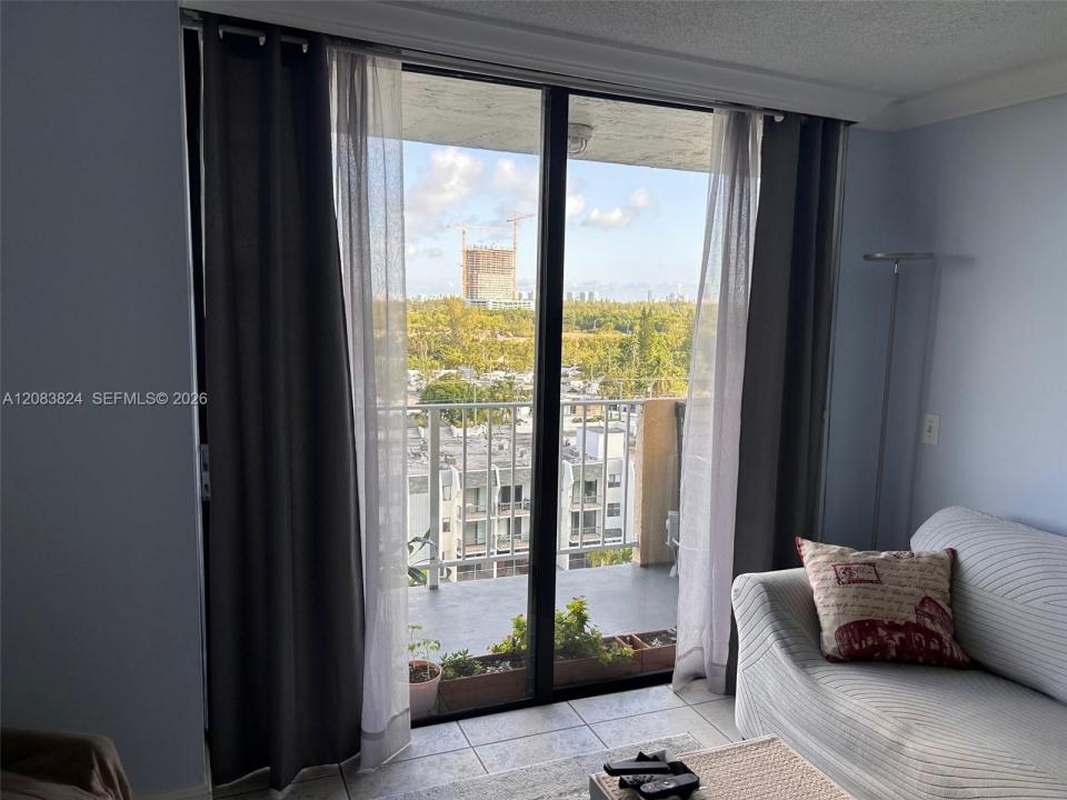 2350 NE 135th St 903, North Miami, فلوريدا 33181, الولايات المتحدة