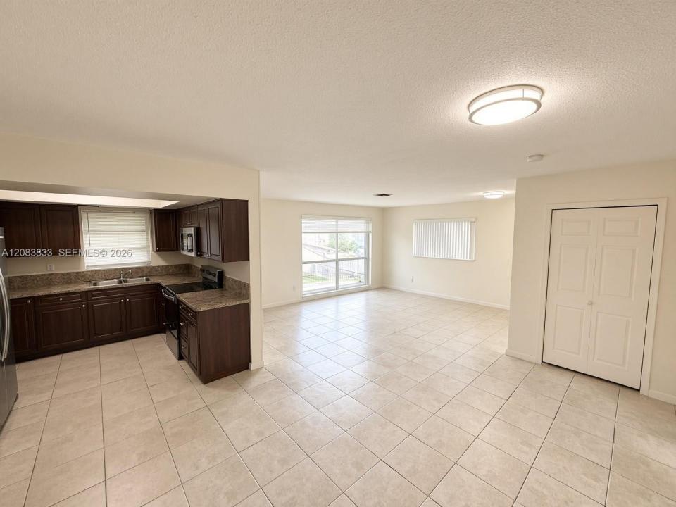 1904 SW 2nd St 1908c, Fort Lauderdale, Floride 33312, États-Unis
