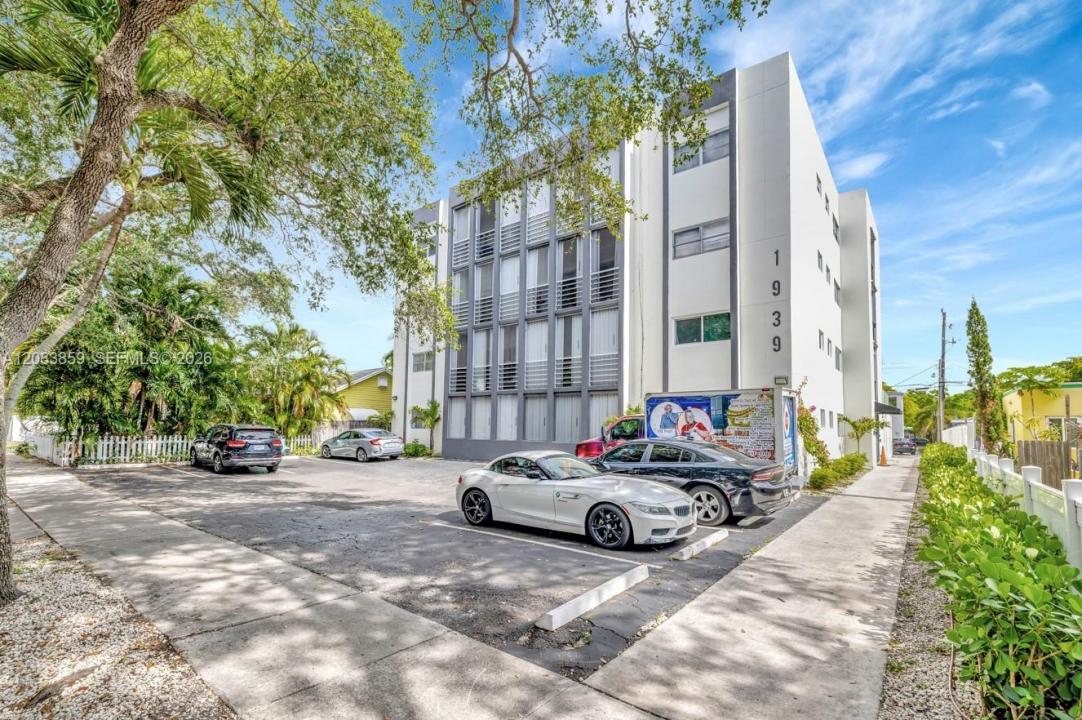 1939 Jefferson St 103, Hollywood, Floride 33020, États-Unis