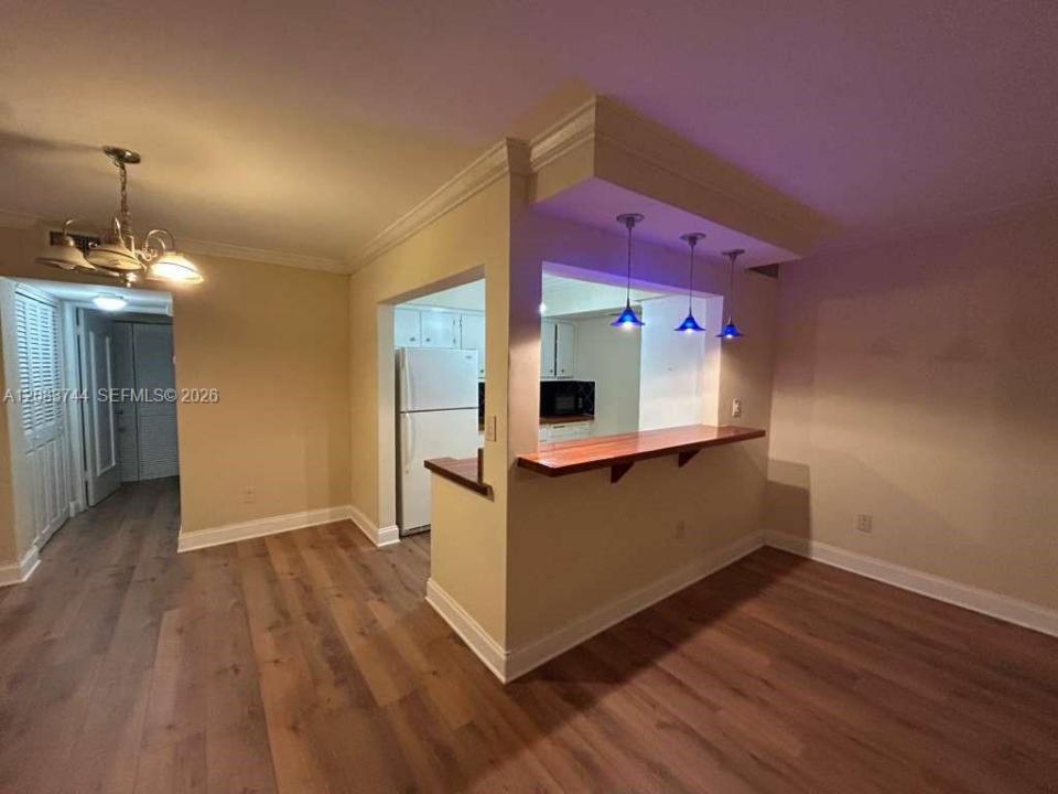 11855 NE 19th Dr 47, North Miami, Florida 33181, USA