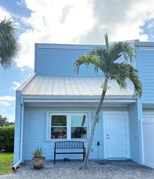 804 Shorewinds Drive, Fort Pierce, Florida 34949, USA