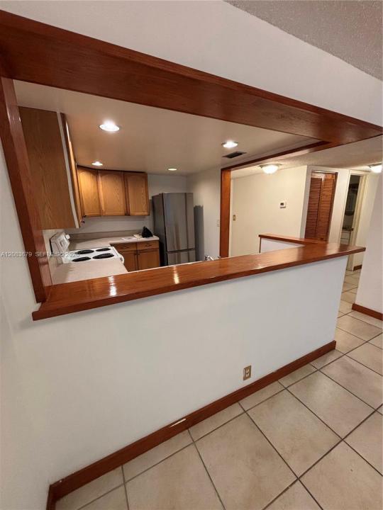 20860 San Simeon Way 303-6, Miami, Floride 33179, États-Unis